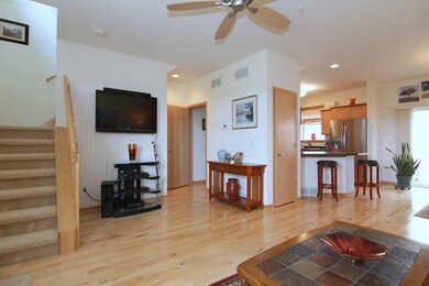 75 S Gardens Way unit 213, Fitchburg, WI 53711 - photo 6