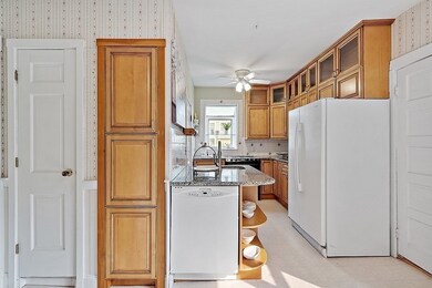 18 High St, Merrimac, MA 01860 - photo 5