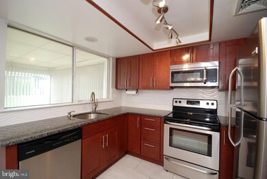 227A Convent Rd unit 227 A, Monroe Township, NJ 08831 - photo 6