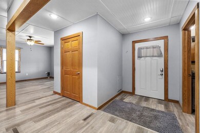 118 2nd Ave W, Turtle Lake, ND 58575 - photo 3