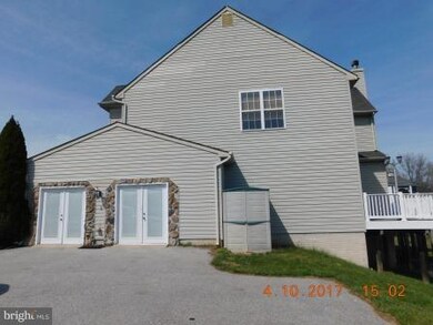 8638 Willow Run Rd, Windsor Mill, MD 21244 - photo 4