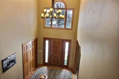 916 Timber Ridge Dr, Oregon, WI 53575 - photo 2