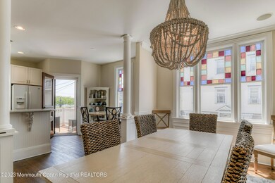 Dining/Kitchen