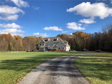 1147 Bauer Farm Dr, Batesville, IN 47006 - photo 2