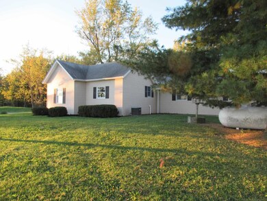 7549 S 150 E, Poneto, IN 46781 - photo 3