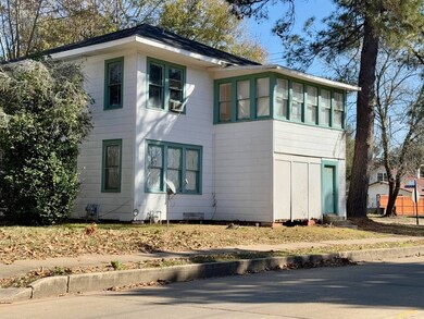 2126 & 2128 Albert