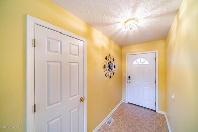 10101 Rimfire Rd, Louisville, KY 40291 - photo 2