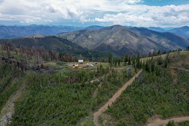 9261 Sheep Mountain Rd, Stanley, ID 83278 - photo 2