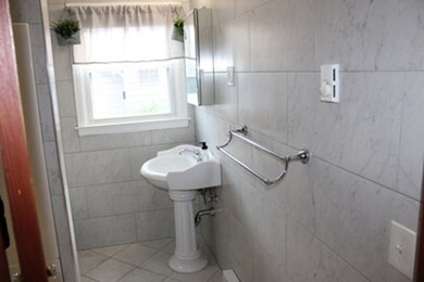 55 Bennett St, Chicopee, MA 01013 - photo 7