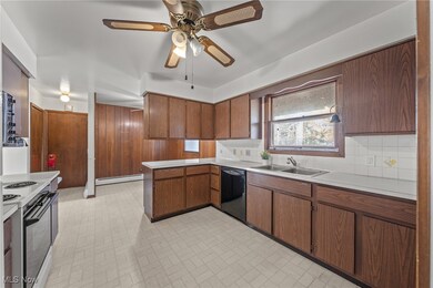 7451 Warwick Ln, Chesterland, OH 44026 - photo 5