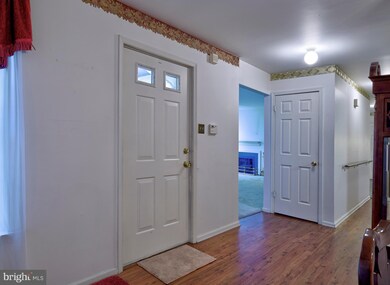 813 Westfield Dr unit 1, Cinnaminson, NJ 08077 - photo 3