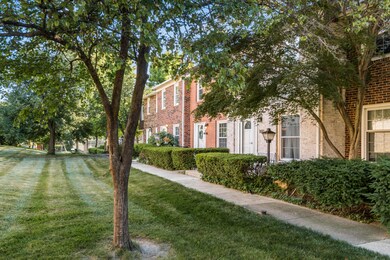 S_-_2381_Hardesty_Ct_-_019-2