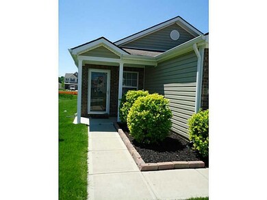 2397 Middle View Dr, Columbus, IN 47201 - photo 2