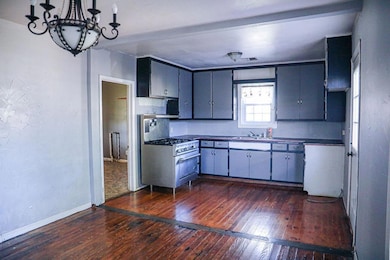 801 E 1st St, Cordell, OK 73632 - photo 5