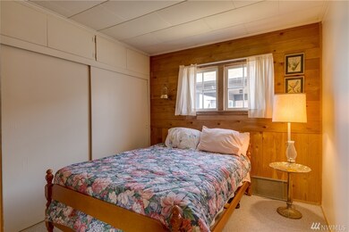 19102 Soundview Dr NW, Stanwood, WA 98292 - photo 2