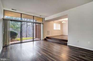 1671 Parkcrest Cir unit 101, Reston, VA 20190 - photo 6