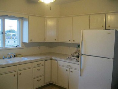 189 Randall St unit 1, Cranston, RI 02920 - photo 2