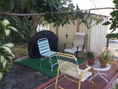 1449 SW 87th Terrace, Davie, FL 33324 - photo 5