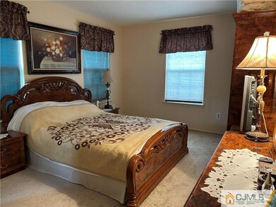 9 Chamberlain Ct, Old Bridge, NJ 08857 - photo 2