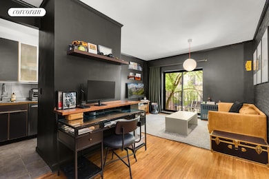 207 E 21st St unit 3-B, New York, NY 10010 - photo 2