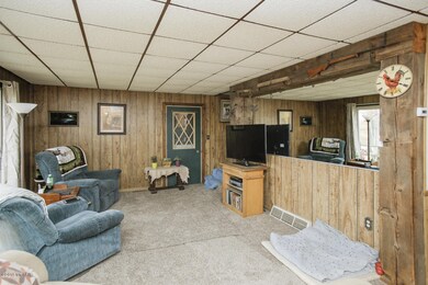 1799 cloverdale road-106