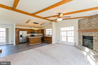 1501 S Timber Ridge Rd, Cross Junction, VA 22625 - photo 7