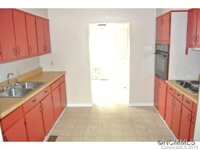 15 Happy Valley Rd, Asheville, NC 28806 - photo 5