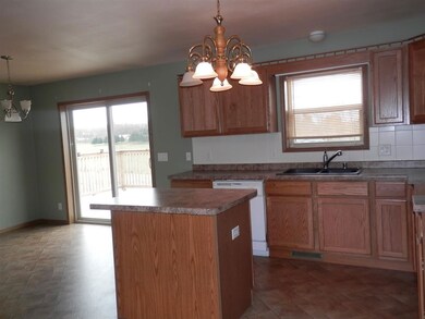 107 Spruce Park Dr, Potosi, WI 53820 - photo 3