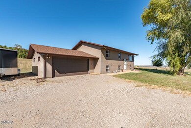 4300 Old Red Trail, Mandan, ND 58554 - photo 6