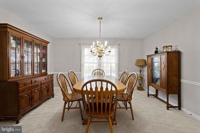 9054 Northedge Dr, Springfield, VA 22153 - photo 4