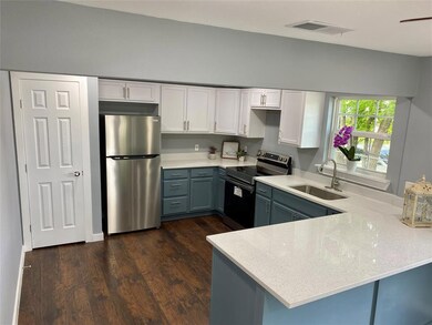 1519 Cherry St, Gainesville, TX 76240 - photo 4