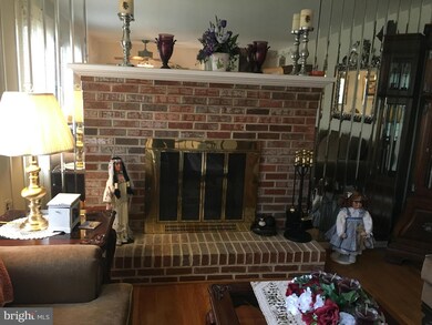 4908 Dower Dr, La Plata, MD 20646 - photo 6