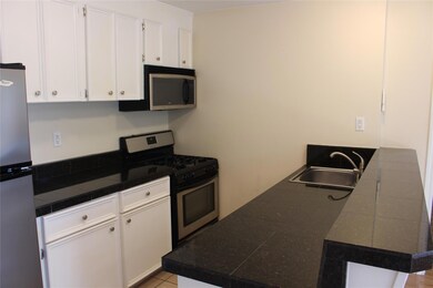 304 E 33rd St unit 19, Austin, TX 78705 - photo 5