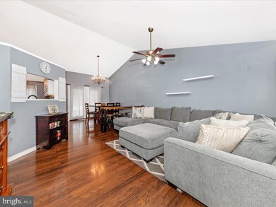 11819 White Pine Dr, Hagerstown, MD 21740 - photo 6