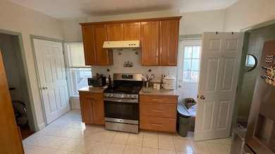 38 Pomeroy St, Allston, MA 02134 - photo 7