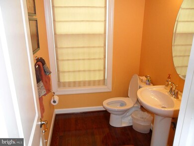 4206 Captain Perry Ct, Upper Marlboro, MD 20772 - photo 7