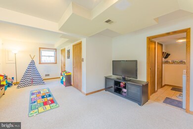 10135 Dogwood Dr, White Plains, MD 20695 - photo 5