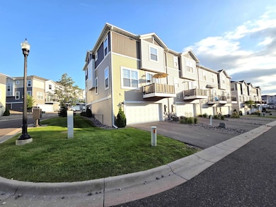 2234 Gateway Curve N, Saint Paul, MN 55109 - photo 3