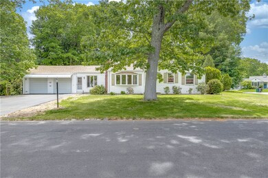 196 Lansdowne Rd, Warwick, RI 02888 - photo 3