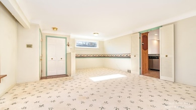 Living room to dining area