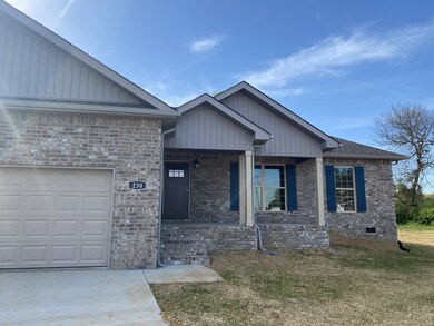 230 Jordan Ave, Shelbyville, TN 37160 - photo 2