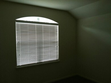 12219 Estelle Ln, Pinehurst, TX 77362 - photo 3