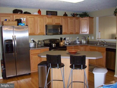 9740 Selfridge Rd, Middle River, MD 21220 - photo 2