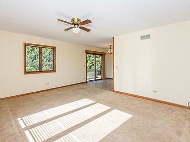 3400 Meadow Crest Cir, Gurnee, IL 60031 - photo 2