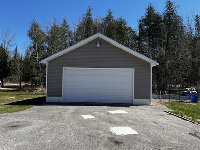 Detached Garage