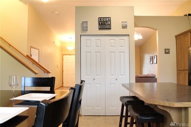 16314 Greenbrier St SE, Yelm, WA 98597 - photo 5