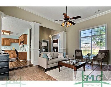 Den/Family/Great Room. 9+ CEILINGS