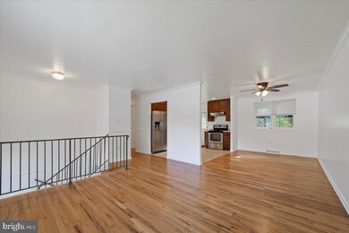16207 Laurel Ridge Dr, Laurel, MD 20707 - photo 5