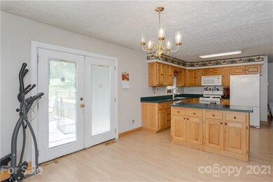 904 Staton Rd, Flat Rock, NC 28731 - photo 7