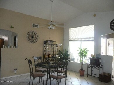 Family room 2